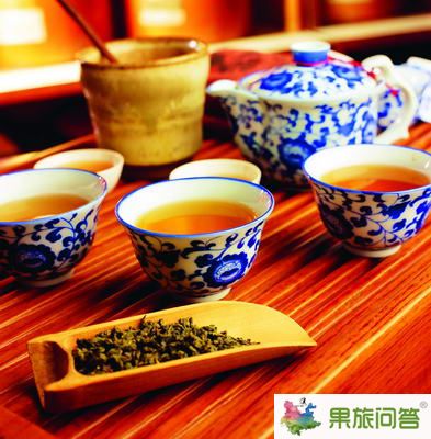   "三道茶"－－讲究的白族礼仪